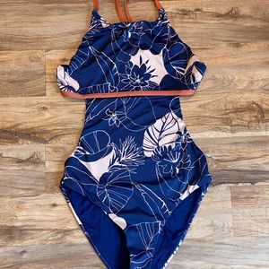 Patagonia used One Piece Swim Suit Size L